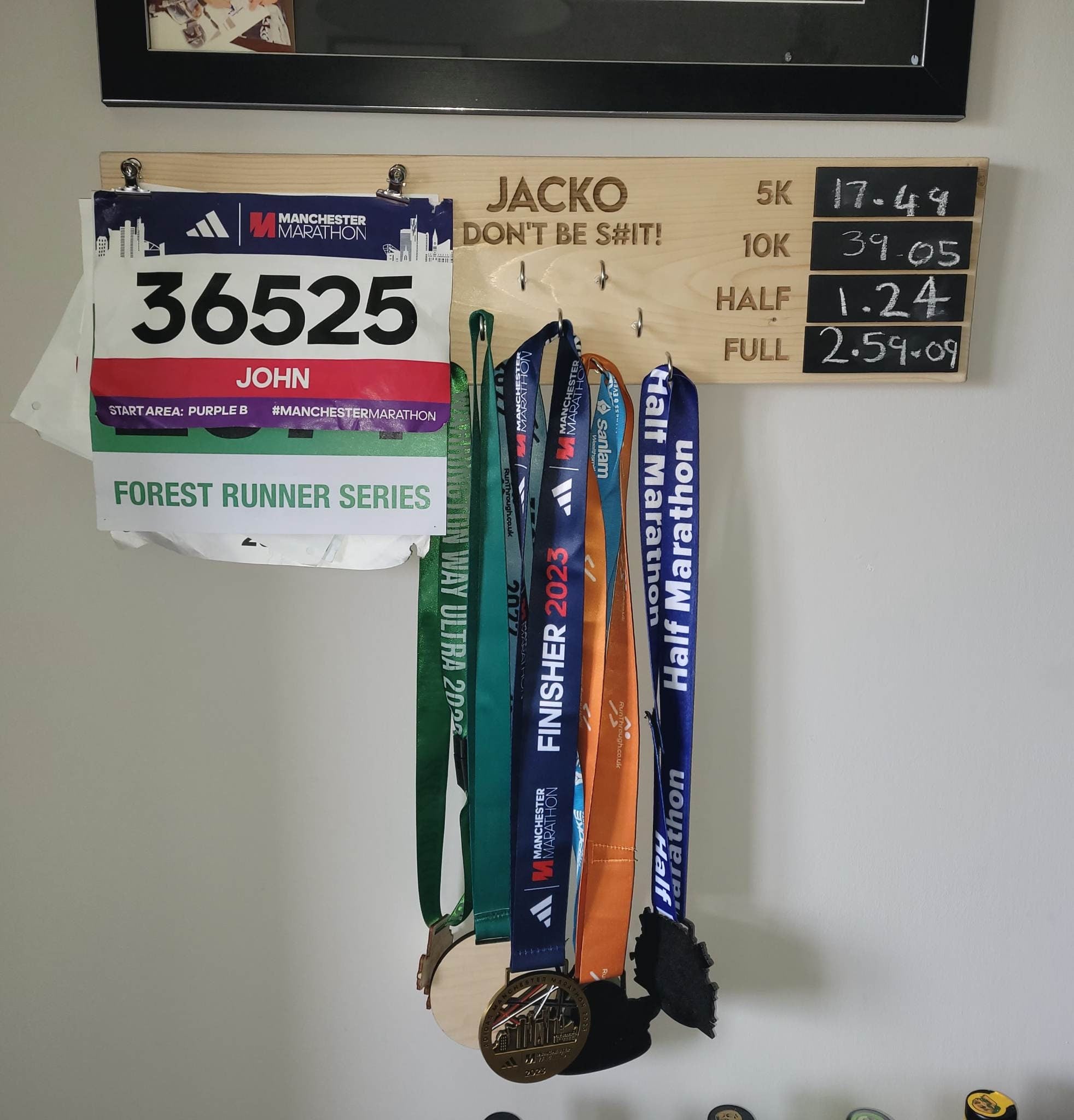 Medal Hanger for PB’s Chalk Board Bib Hanger Running Marathon Gift Ultra Marathon London Manchester